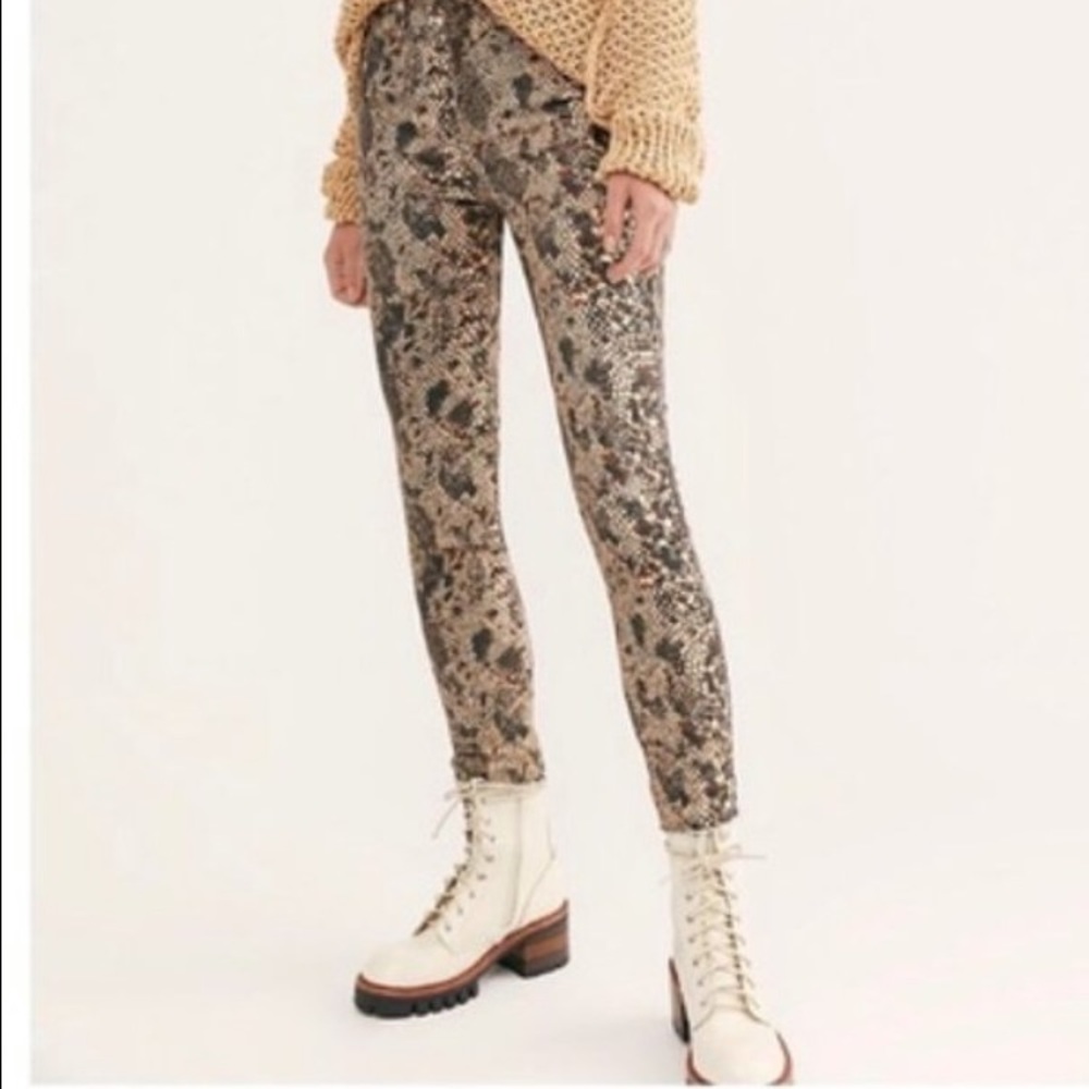 New Free People Raw High Rise Jegging Size 25